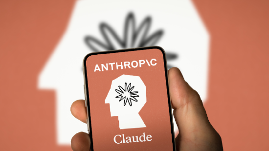 Anthropic 正与 IBM 合作，将其广受欢迎的 Claude 人工智能模型整合进这家老牌IT巨头的软件体系中。