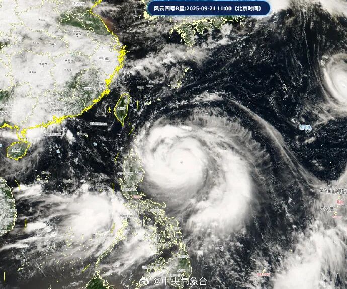 _暴雨加台风_台风大暴雨视频