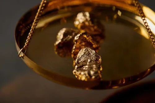 _现货黄金涨跌_现货黄金涨价黄金股票就涨吗