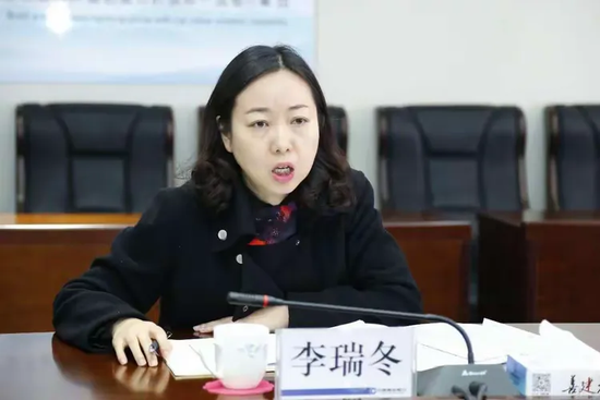 _银行分行管理层_建行中层干部