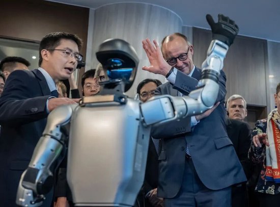 德国总理默茨为何在北京写下《孔夫子的箴言》_德国总理默茨为何在北京写下《孔夫子的箴言》_