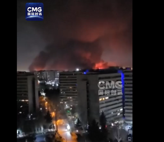 伊朗向以色列发射导弹_伊朗导弹击中以色列_