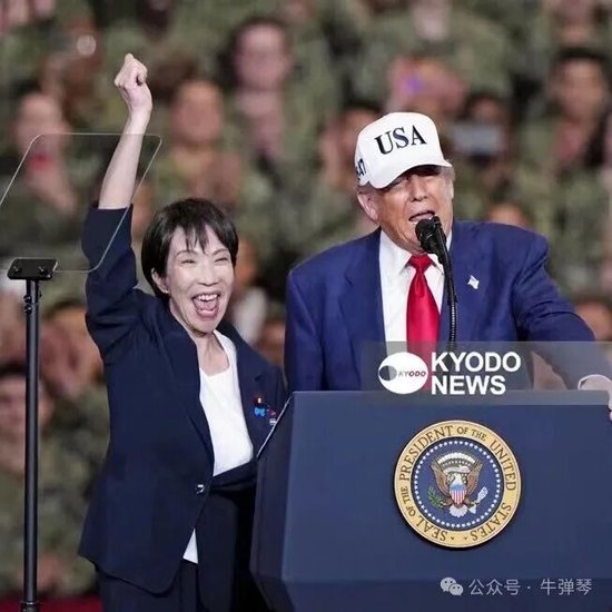 特朗普弹琴视频__特朗普遭二度弹
